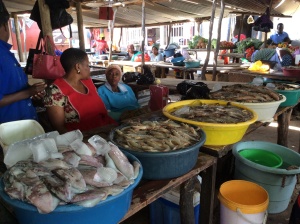 På fiskmarknaden, 1