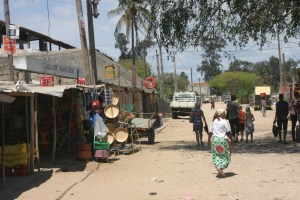 Längs Catembes huvudgata