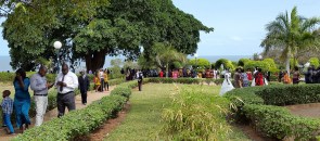 Bröllopssällskap i Jardim dos Namorados