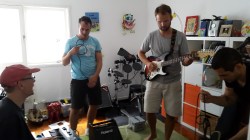 Capulanaz - vårt nya svenskband, här från helgens repning i Loves lägenhet. Grannarna under var som tur var borta.