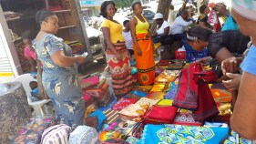 Färgexplosion av capulanor